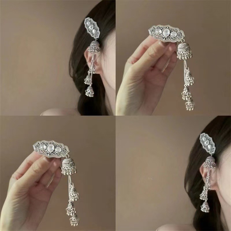 Mauropoli [Sẵn Sàng] Kẹp Tóc Tây Tạng Phong Cách Trung Hoa Mới Bạc Bên Tai Tua Rua Kẹp Tóc Chuông Nữ Niche Mông Cổ Kẹp Tóc Cô Dâu Trang Điểm Mũ Đội Đầu
