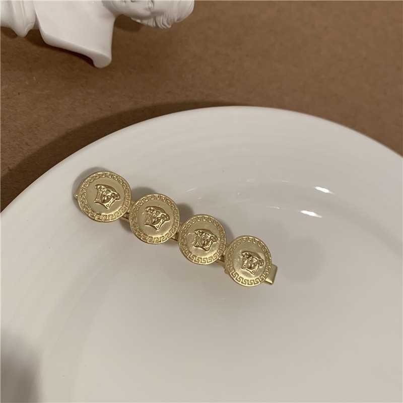 Kẹp tóc ngọc trai cổ điển Opal