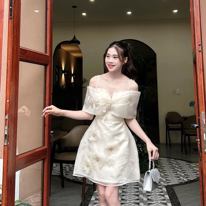 Đầm Váy Nữ Thiết kế Chất Tơ phối Tafta, Váy 2 Dây Trễ vai Đính Hoa Cườm Đính Đá
