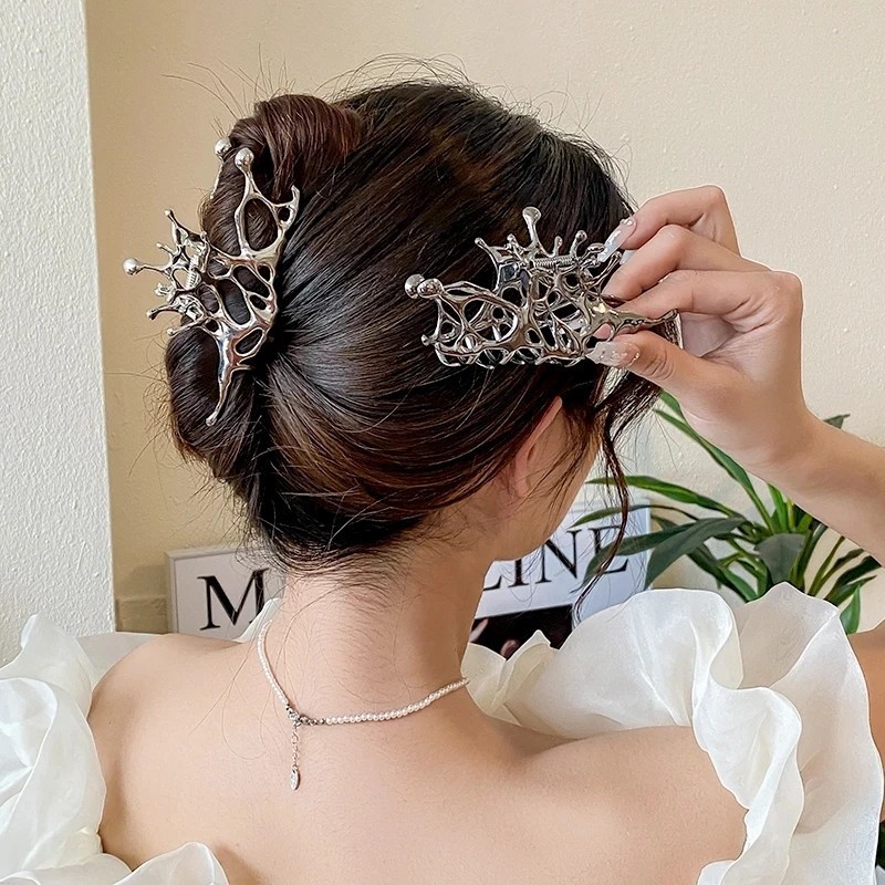 ​Kẹp Cá Mập Màu Bạc Bé Gái - Kẹp Tóc Kim Loại Không Đều Y2k Hình Học - Phụ Kiện Tóc Phổ Biến ​- Phong cách Gothic Punk thời trang Hàn Quốc ​- Vuốt Tóc Nữ - Giá Đỡ Đuôi Ngựa
