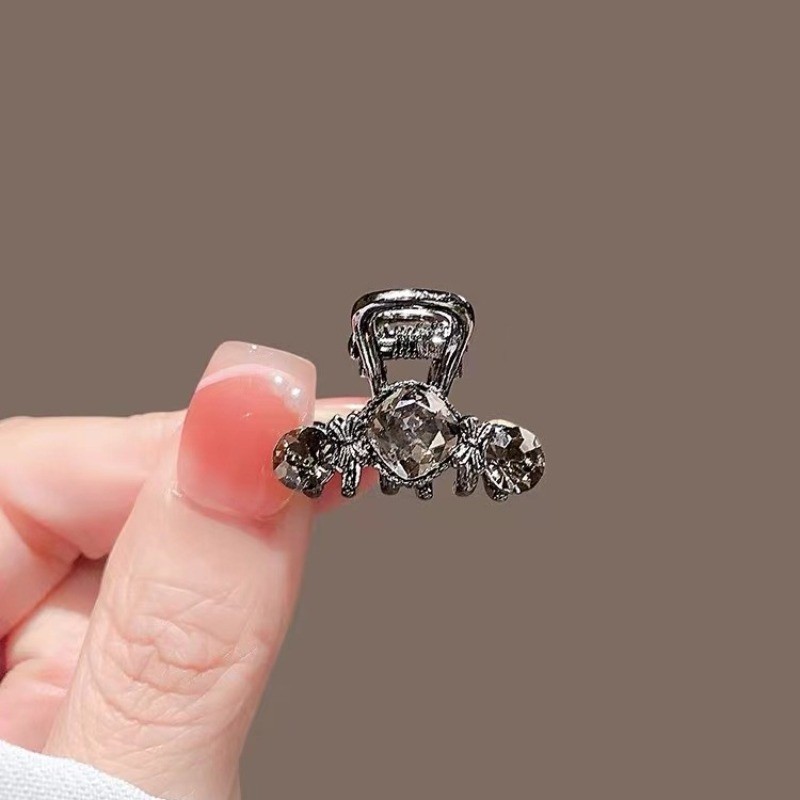 Mauropoli [Sẵn sàng] Kẹp kẹp pha lê màu đen tinh tế Kích thước nhỏ Cảm giác cao cấp Tóc gãy Nổ Kẹp bên Kẹp tóc Kẹp tóc Đầu sau Kẹp tóc Nữ