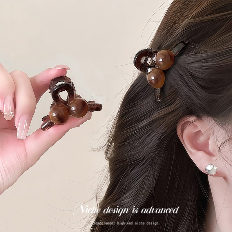 Kẹp tóc nữ đơn giản với thiết kế mới, phù hợp xu hướng Hàn Quốc