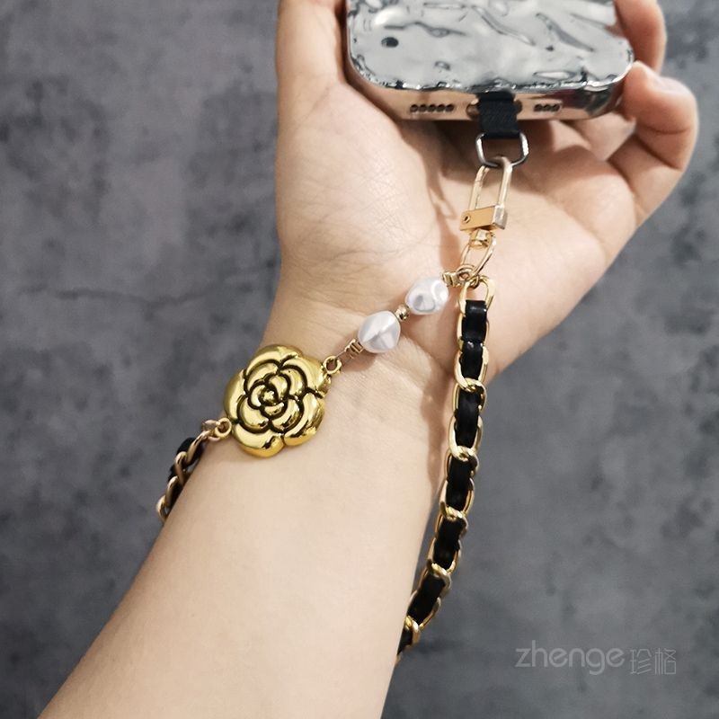 Phụ Kiện Điện Thoại Di Động Dây Xích Thẻ Da Camellia Nữ ins Di Động Chống Sốc Dây Đeo Cổ Tay Thời Trang Phong Cách Chanel Điện Thoại Di Động Chống Mất Dây Xích Treo Túi Đựng Thẻ Camera