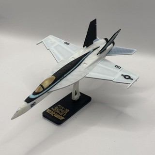 Mô hình Kit lắp ráp máy bay tiêm kích F/A-18 phiên bản đặc biệt