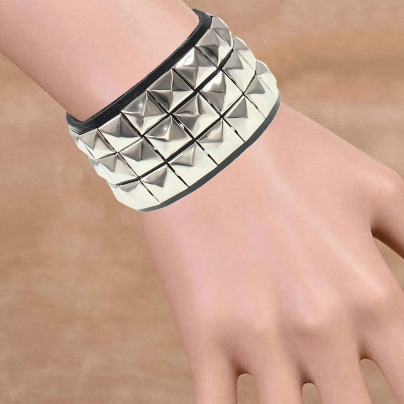VOng tay COO Punk vuông studded dây da - Thiết kế thời trang cho giới trẻ