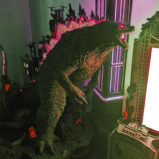 Phong cách mới 2024 Godzilla Pink Hình vs King Kong Empire Rise Godzilla Dinosaur Đồ chơi di chuyển được