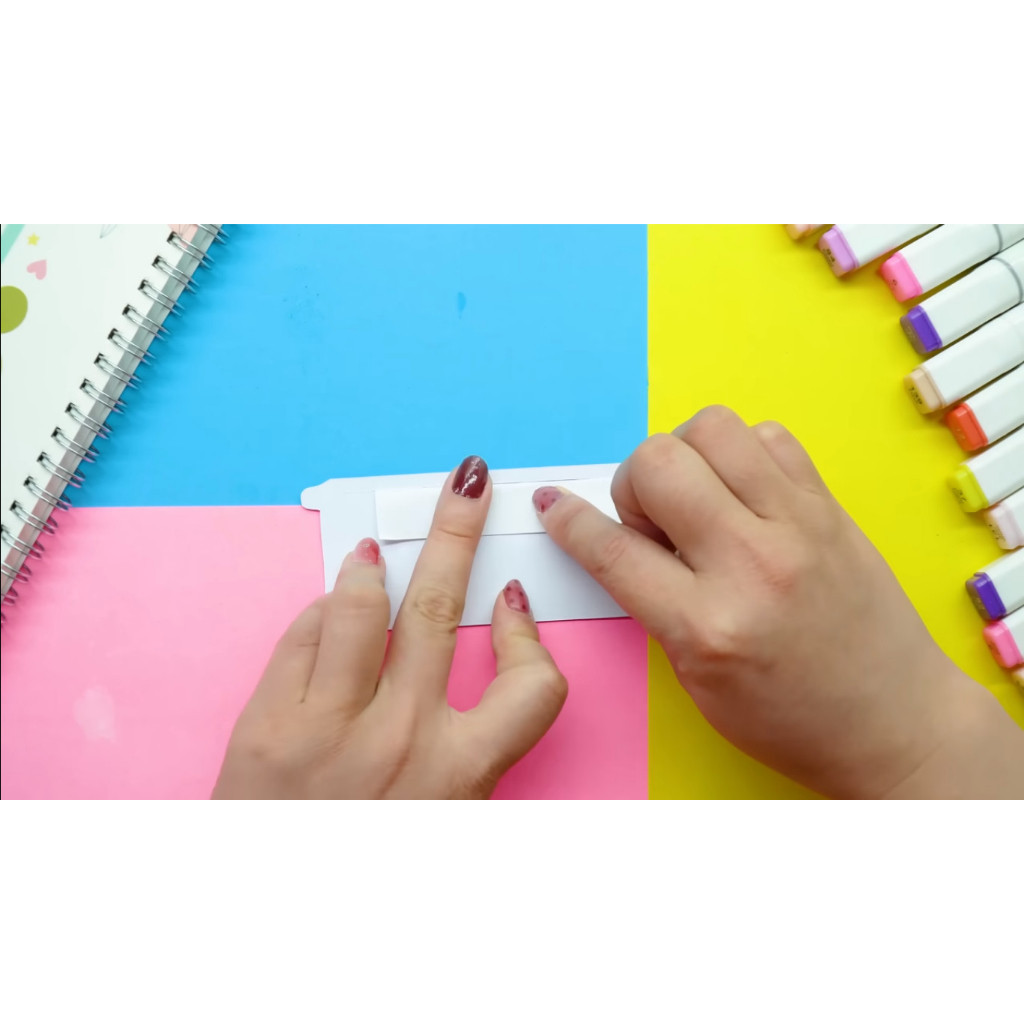 Đồ chơi giấy ngồi nhà búp bê bằng giấy tocaboca life word Unicorn House In Quiet Book cho bé gái