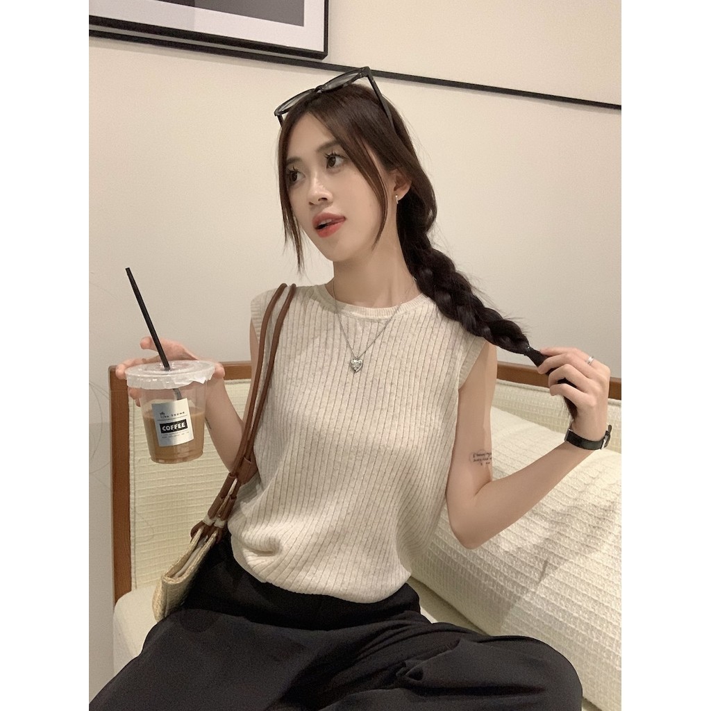 Suxi Backless Loose Đơn giản Mùa hè Áo dệt kim mới dành cho nữ Crop Top 240530