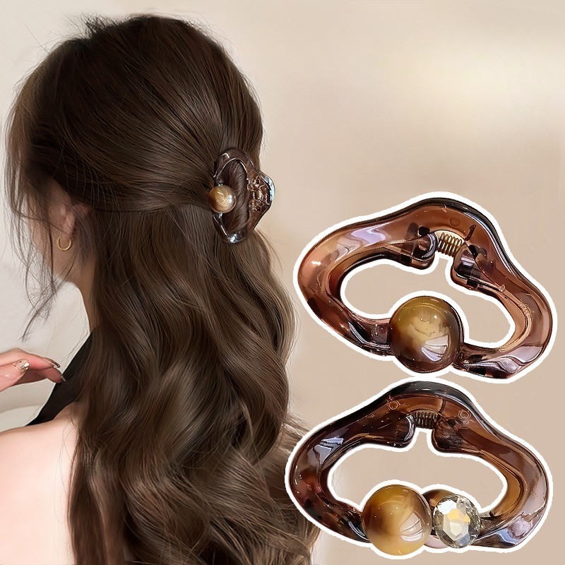 Kẹp tóc nữ đơn giản với thiết kế mới, phù hợp xu hướng Hàn Quốc