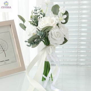 Bó hoa cưới cầm tay cô dâu từ hoa lụa và lá táo xanh CEVERIA