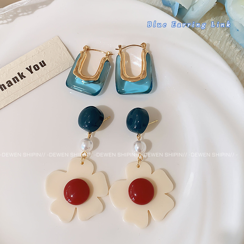 Bông tai hoa xanh nhẹ nhàng Tính khí sang trọng Bông tai nữ đơn giản
