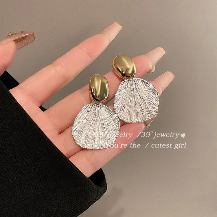 Bông Tai Hoa Âu Mỹ Ánh Sáng Sang Trọng Cao Cấp Thiết Kế Niche Phù Hợp Với Bông Tai Nữ