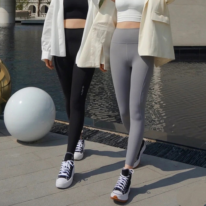 Ảnh CAMEL CROWN Quần Tập Yoga Nữ Eo Cao Nâng Hông Skinny Naked Bee Quần Thể Dục Mùa Hè 4