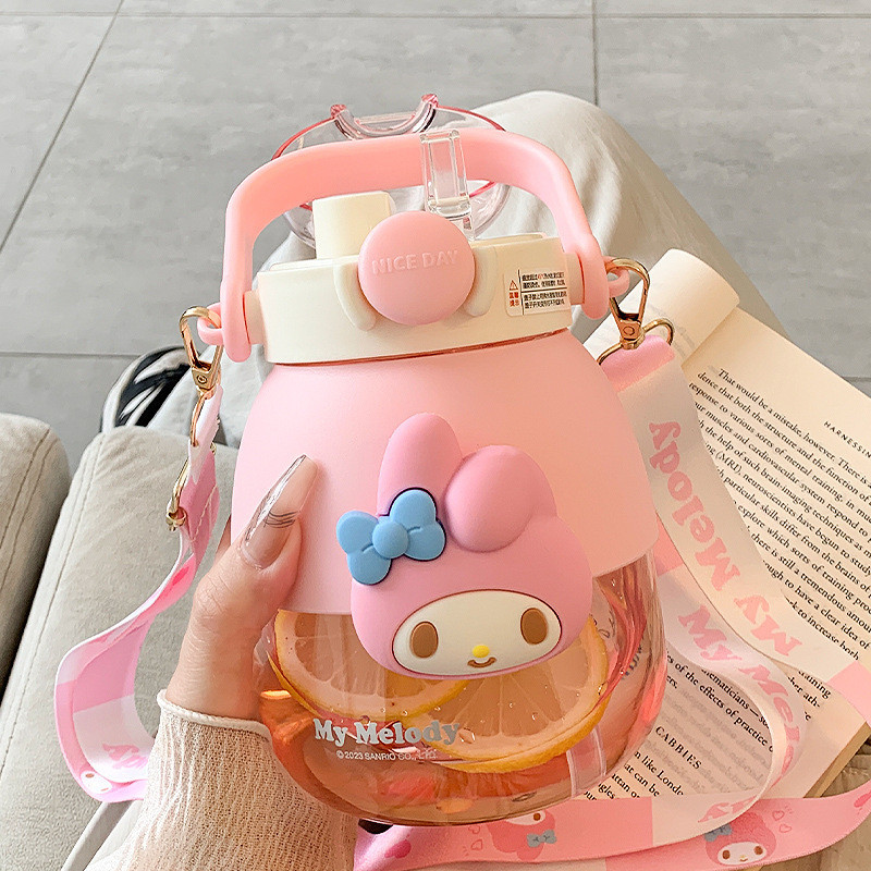 Bình Nước Nhựa Hoạt Hình Nhân Vật Đáng Yêu Kuromi Melody Có Ống Hút 1050ml - Bình Đựng Nước Trẻ Em Dễ Thương 2024