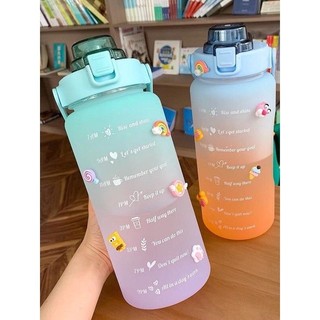 Bình nước 2 lít Tiroshi, bình đựng nước nhựa 2L có ống hút, vạch chia nhắc giờ.