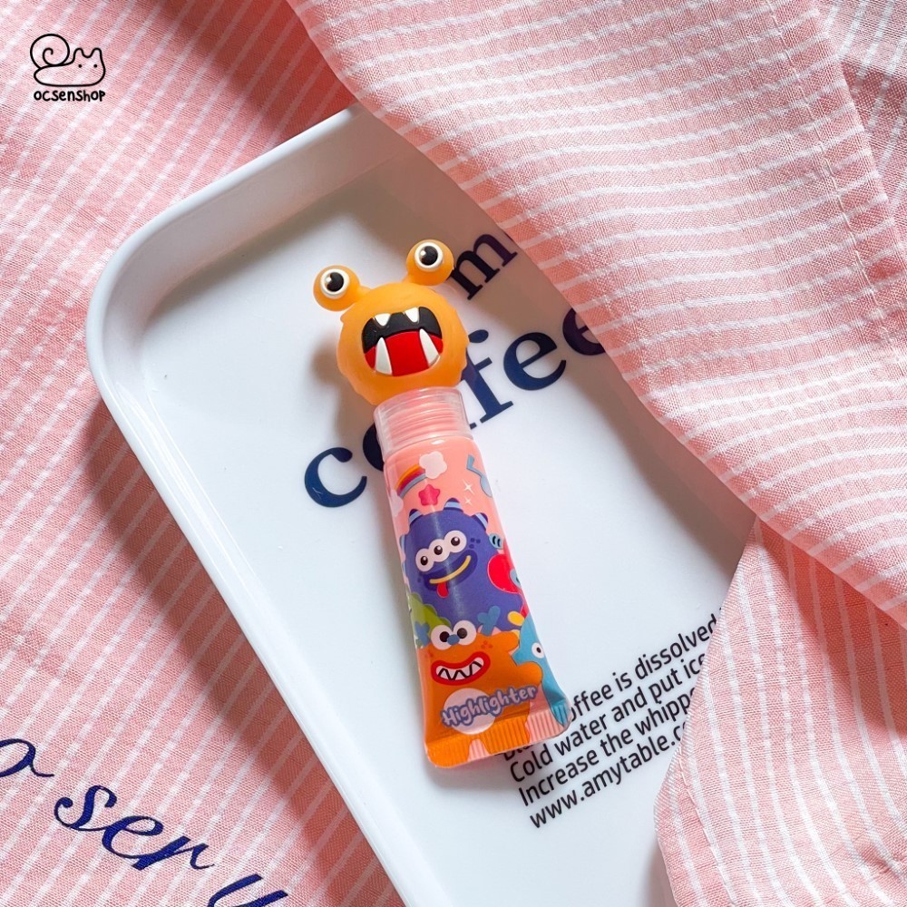 Bút highlighter Monster dạng tuýp (Giao màu ngẫu nhiên)