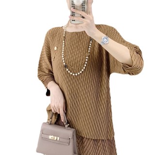 Miyake Xếp Ly Thiết Kế Cao Cấp Cảm Giác Thu Đông Phong Cách Mới Kim Cương Xếp Ly Thủ Công Ba Phần Tư Tay Cổ Tròn Tính Khí Áo Thun Màu Trơn