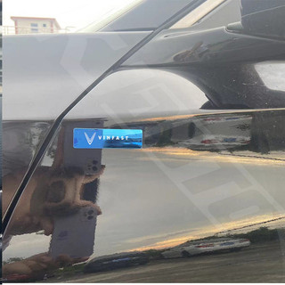 Vinfast Thân Xe Fender Bên Kim Loại Biểu Tượng Miếng Dán Tự Động Cửa Sổ Trang Trí Dán Khăn Lau Xe Miếng Dán Cho Vinfast Lux A Fadil Tổng Thống SA VF E34 Phụ Kiện