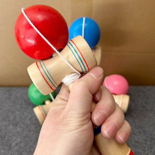 Kendama Skill Ball Sword Jade Sword Ball Japan Professional Sword Jade Đồ chơi trẻ em cân bằng thú vị trong nhà dành cho người lớn