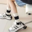 Tất Thể Thao Cotton BORAGETE, Tất Thời Trang Xuân Hè Giữa Chiều Dài Tất, Retro Cặp Đôi Tất Nam Nữ Đen Trắng Sọc Tất