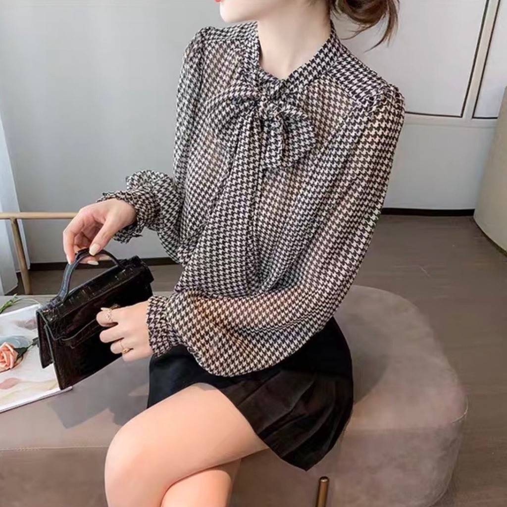 Áo sơ mi lụa họa tiết zizac phối nơ cổ cho các nàng công sở 1690
