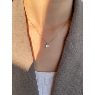 Vòng Cổ Thép Titan 18K Siêu Flash Vuông Zircon Vòng Cổ Nữ 2025 Mới Tối Giản Cơ Bản Phù Hợp Với Xương Đòn Dây Chuyền