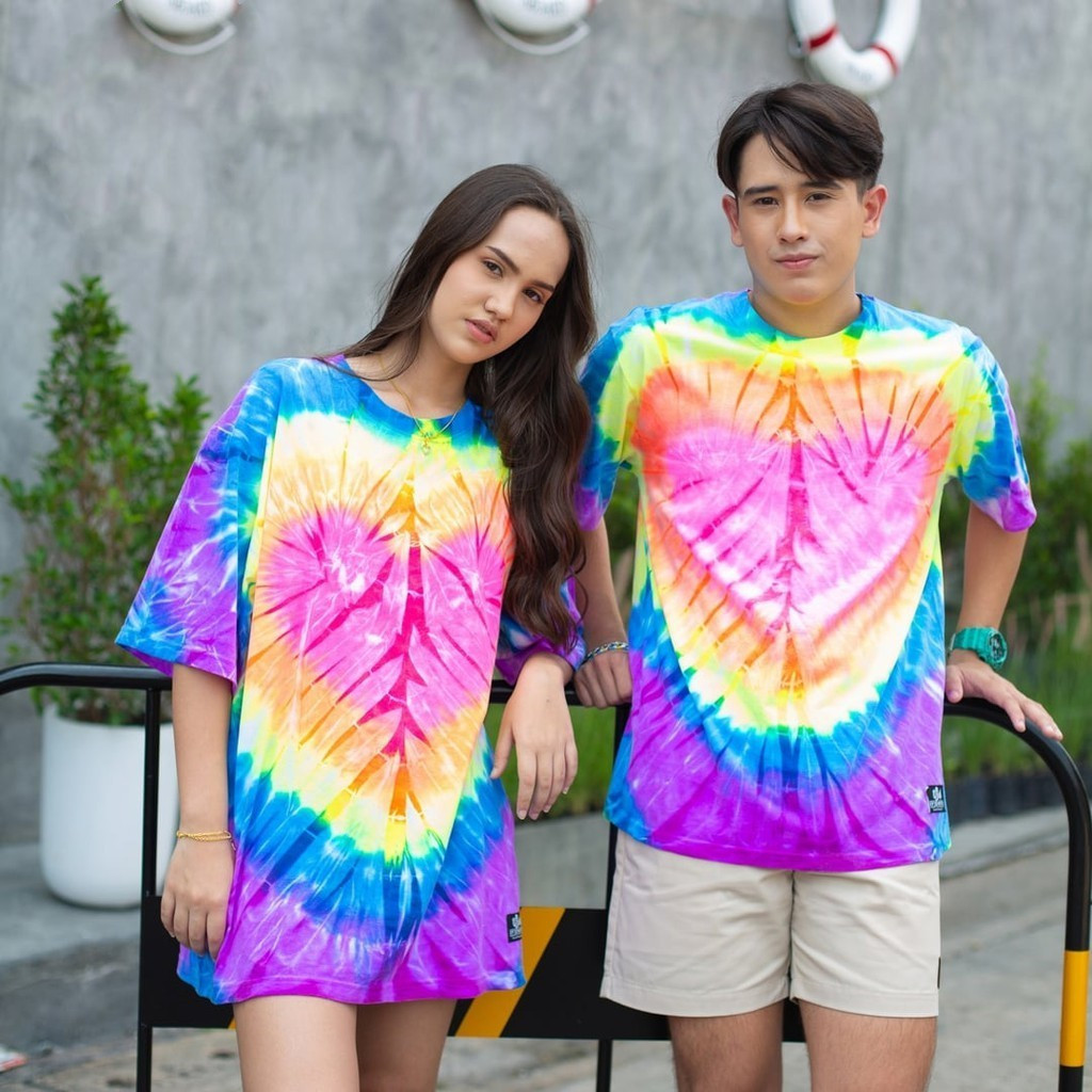 Áo thun cặp đôi in họa tiết tie-dye, tay ngắn unisex, mùa hè 2025, áo rộng rãi mới, phối đồ đa năng