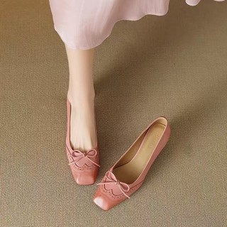 Giày cao gót mũi vuông chunky cho nữ, kiểu dáng slip-on, miệng nông, có nơ