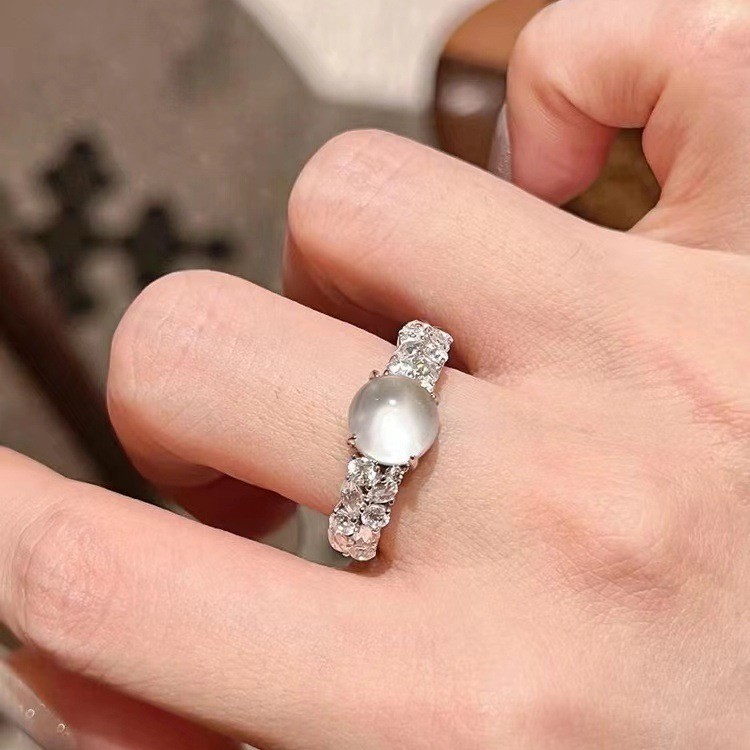 Nhẫn nữ thời trang sang trọng nhẹ nhàng mới với đá zircon cao cấp Trung Quốc