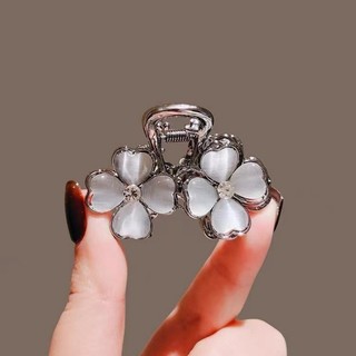 Mauropoli [Hàng có sẵn] Kẹp cào cỏ bốn lá Opal sang trọng Hàn Quốc dành cho nữ Đầu lưng tinh tế Đầu nửa đầu tóc nhỏ Sha