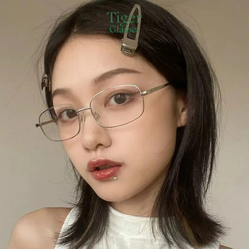 Kính cận thị thời trang -0.5 -1.0 -1.5 -2.0 -2.5 -3.0 -3.5 -4.0 -4.5 -5.0 -5.5 -6.0 độ Kính máy tính cận thị chống ánh sáng xanh cho nam và nữ 1024