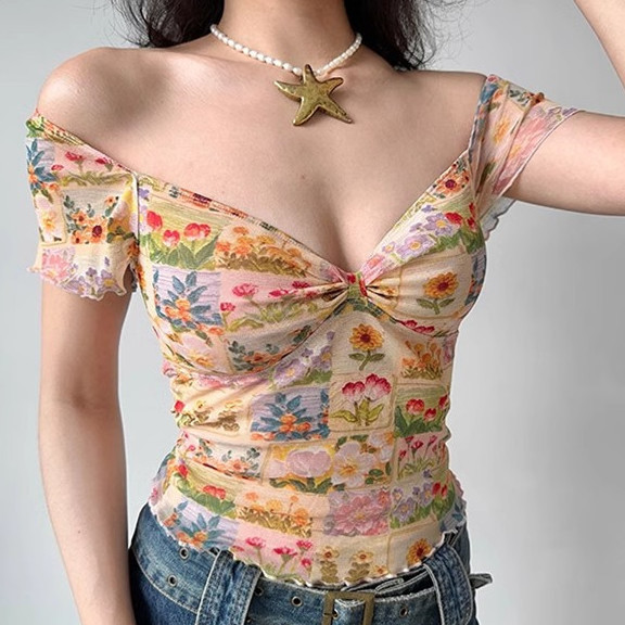 Áo phông cộc tay cổ chữ V hoa nhí phong cách ins Tranh sơn dầu cổ điển Áo Hot Girl thuần dục kiểu Mỹ mẫu mới mùa hè sành điệu