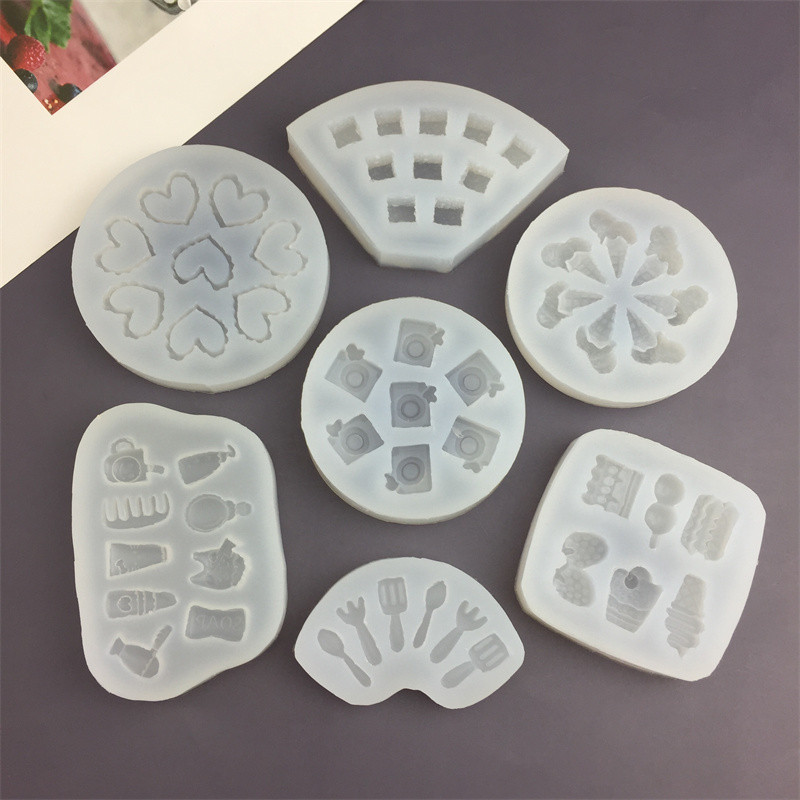 Bộ khuôn silicon sô cô la hình trái tim camera, kem dâu, trang trí bánh DIY handmade