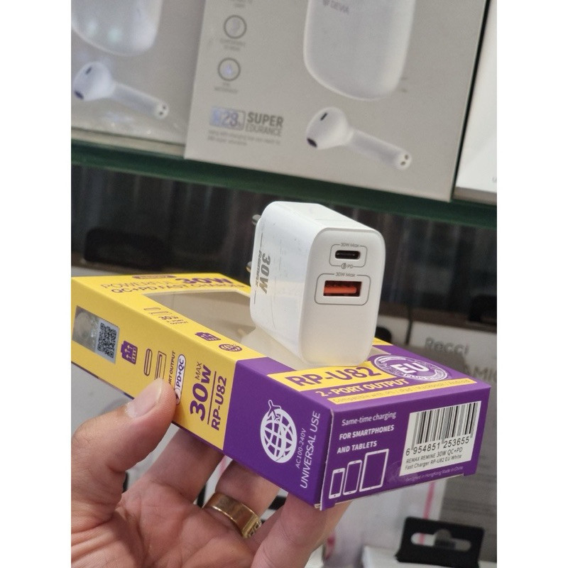 Củ sạc nhanh 2 cổng 30W Remax RP-U82 sạc siêu nhanh cho các dòng máy ...