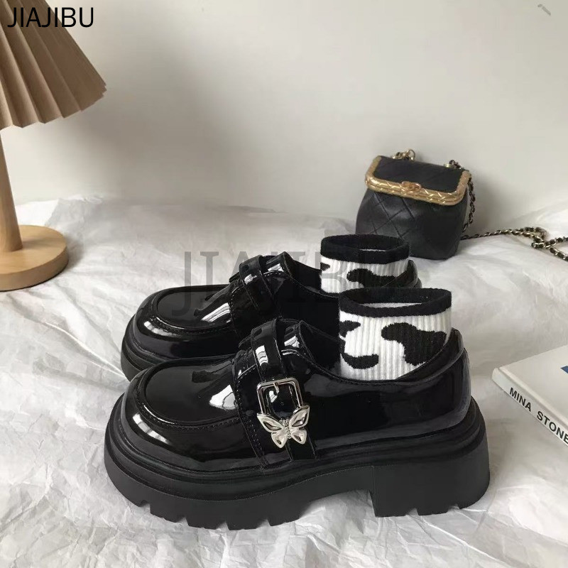 Size 34-46 Giày Nữ Cỡ Lớn Giày Da Nhỏ Khóa Bướm JK Chống Trượt Phong Cách Đại Học Anh Quốc 44 Korean Fashion Platform Mary Jane Shoes 43 Giày Đi Học Màu Đen 42 Retro Japanese Butterfly Buckle Lolita Doll Shoes Giày Công Chúa Cosplay Thông Thường Của Pháp