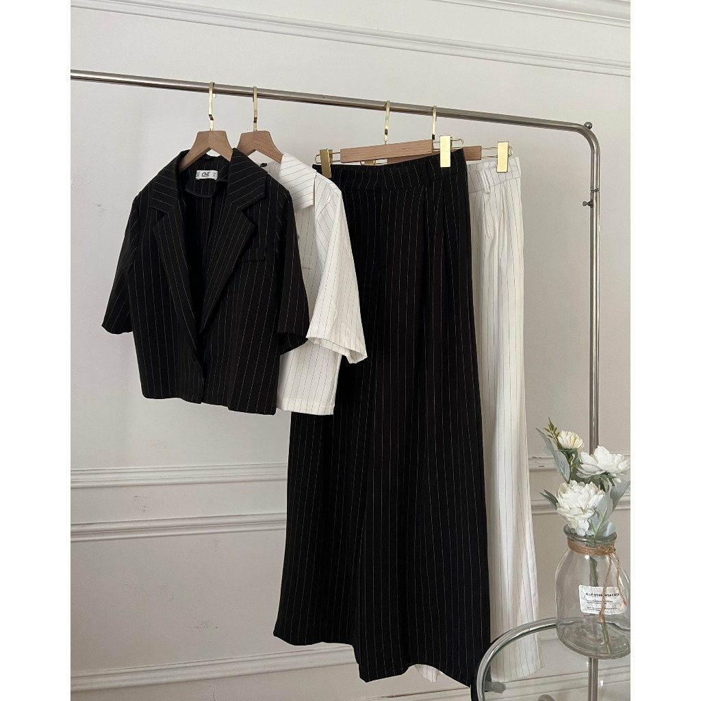 Set kẻ cati áo croptop cổ vest mix quần culottes vải trượt thái cực trendy A2160