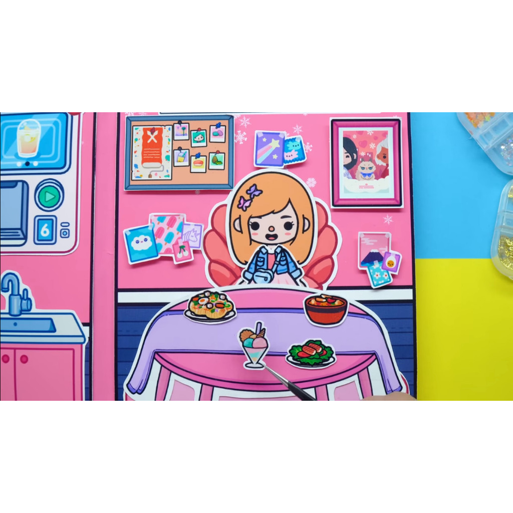 ĐỒ CHƠI NGÔI NHÀ BÚP BÊ GIẤY - Ngôi nhà của bé Black Pink  In Quiet Book