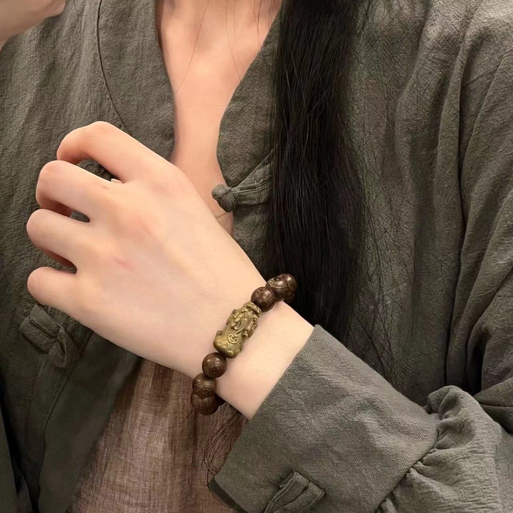 Gỗ nguyên khối tự nhiên Gỗ đàn hương xanh Vòng tay Pixiu Sáng tạo độc đáo Vòng tay nam nữ