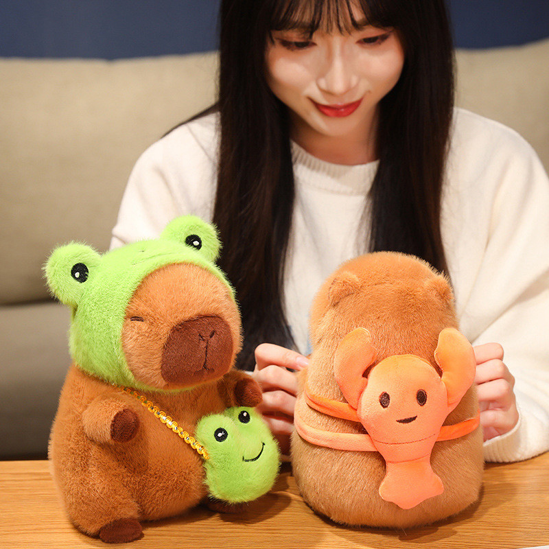 Kawaii Capybara Đồ Chơi Sang Trọng Ba Lô Vui Nhộn Capybara Plushie Búp Bê Chip Dễ Thương Trái Cây Capybara Đồ Chơi Nhồi Bông Phòng Ngủ Trang Trí Máy Tính Để Bàn Mềm Mại Cho Bé Làm Dịu Búp Bê Quà Tặng Sinh Nhật Trẻ Em Đổi Quà Tặng Quà Tặng