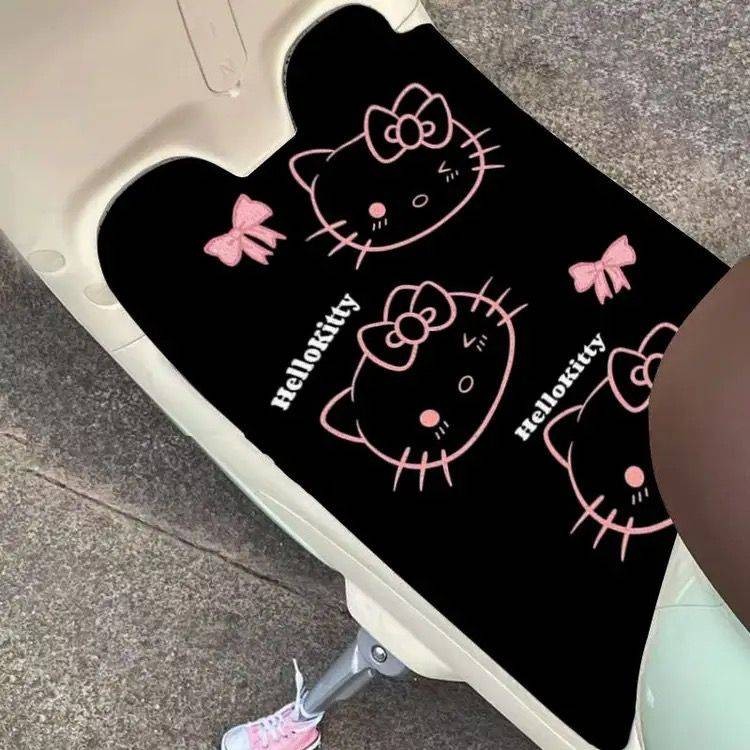 Hoạt Hình Dễ Thương Hello Kitty Vòng Lụa Xe Điện Chân Thảm Chống Bụi Bẩn Đa Năng Miễn Phí Thợ May Chống Trơn Trượt Bàn Đạp Thảm