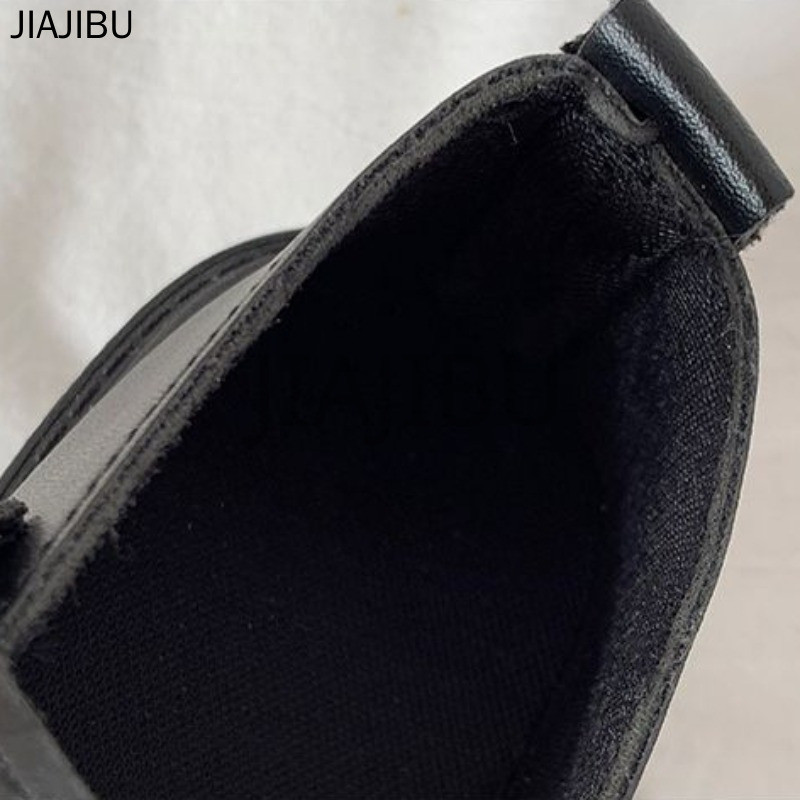 Size 34-43 Giày Đi Học Màu Đen Phong Cách Đại Học Cổ Điển Nhật Bản 42 Giày Nữ Cỡ Lớn Retro Casual Soft Sole Cosplay Doll Shoes Korean Fashion Platform Mary Jane Shoes Giày Lolita Cao Gót  Giày Da Mũi Tròn Chống Trượt Phong Cách Anh Quốc Giày Khiêu Vũ