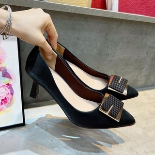 GIÀY CAO GÓT NỮ BÍT MŨI KHÓA VUÔNG CAO 5P VÀ 7P ĐÍNH ĐÁ XINH XẮN Shoes Đế Cao Shoes đi rất êm chân