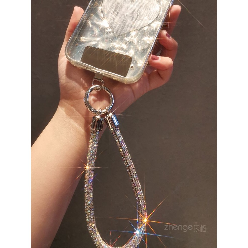 Phụ Kiện Điện Thoại Di Động Full Kim Cương Dây Điện Thoại Di Động Nữ ins Ánh Sáng Sang Trọng Nhỏ Hương Thơm Ngắn Phong Cách Chống Sốc Di Động Treo Cổ Tay Vỏ Điện Thoại Đa Năng Sling Chống Mất Điện Thoại Di Động Phụ Kiện Đa Năng