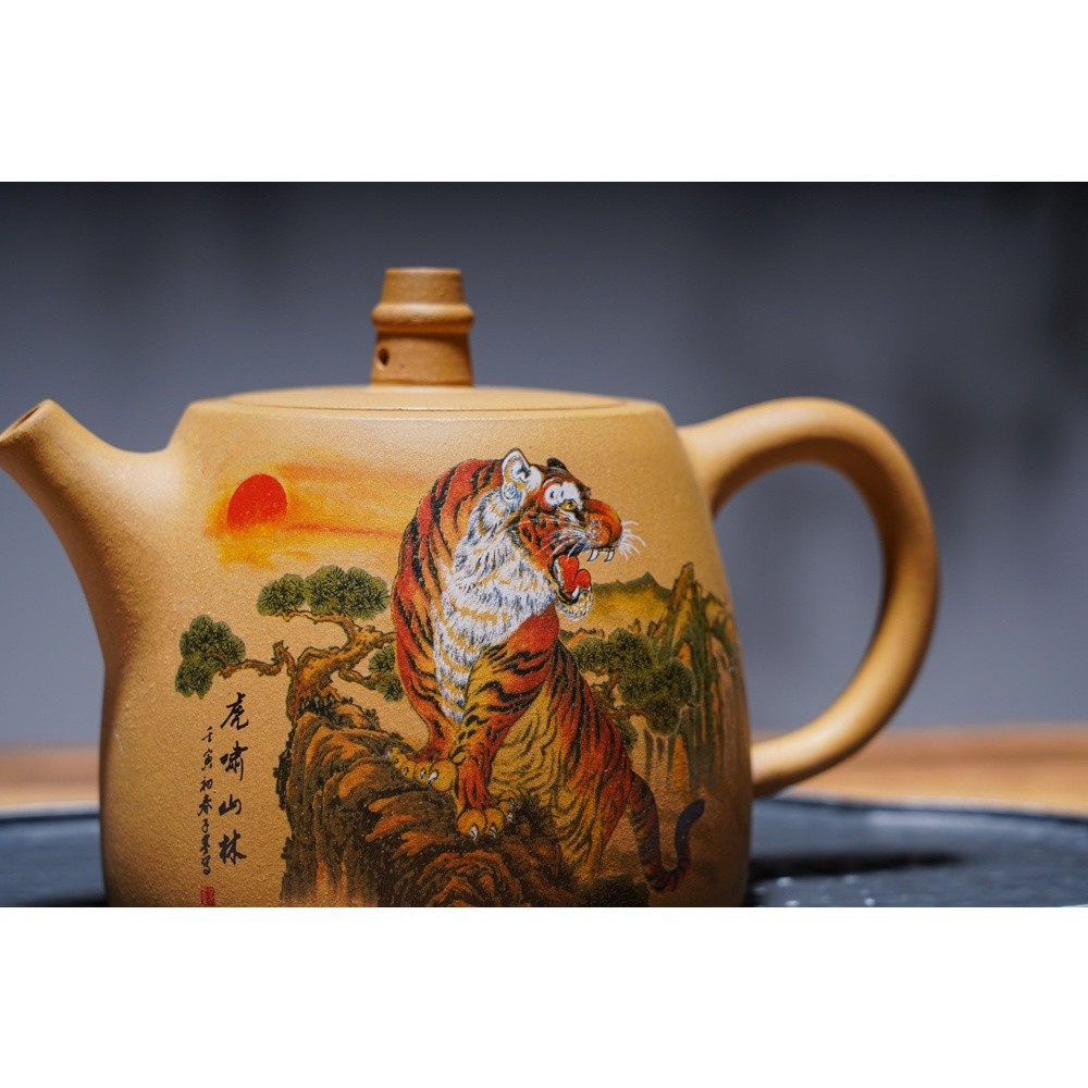 Ấm Tử Sa Nghi Hưng Hán Đạc Lão Hổ 450 ml (Đoạn Nê)