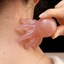 1 / 2 CÁI - Lược bấm huyệt bạch tuộc Máy mát xa đầu bằng nhựa tự nhiên, Thiết kế dễ thương để thư giãn da đầu & cổ, Dụng cụ Massage di động 2 màu 7x5,8cm