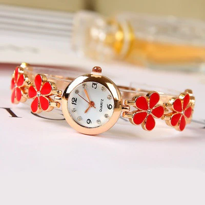 Đồng hồ đeo tay hoa bốn lá thời trang giản dị dành cho nữ Đồng hồ đeo tay hoa năm lá dễ thương tinh tế cho bé gái Đồng hồ trang sức Đồng hồ nữ