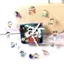 SQ3 hoạt hình Crayon Shin-chan Đồng hồ Acrylic dễ thương sáng tạo đơn giản để bàn mặt dây chuyền trang trí QS3