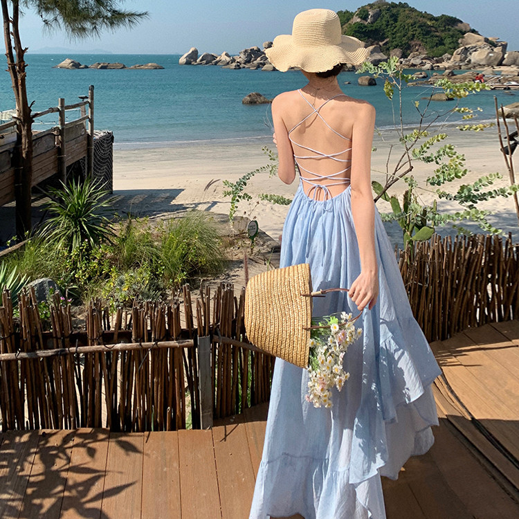 Đầm bãi biển cho phụ nữ mùa hè mới, đầm xanh không lưng có dây đeo