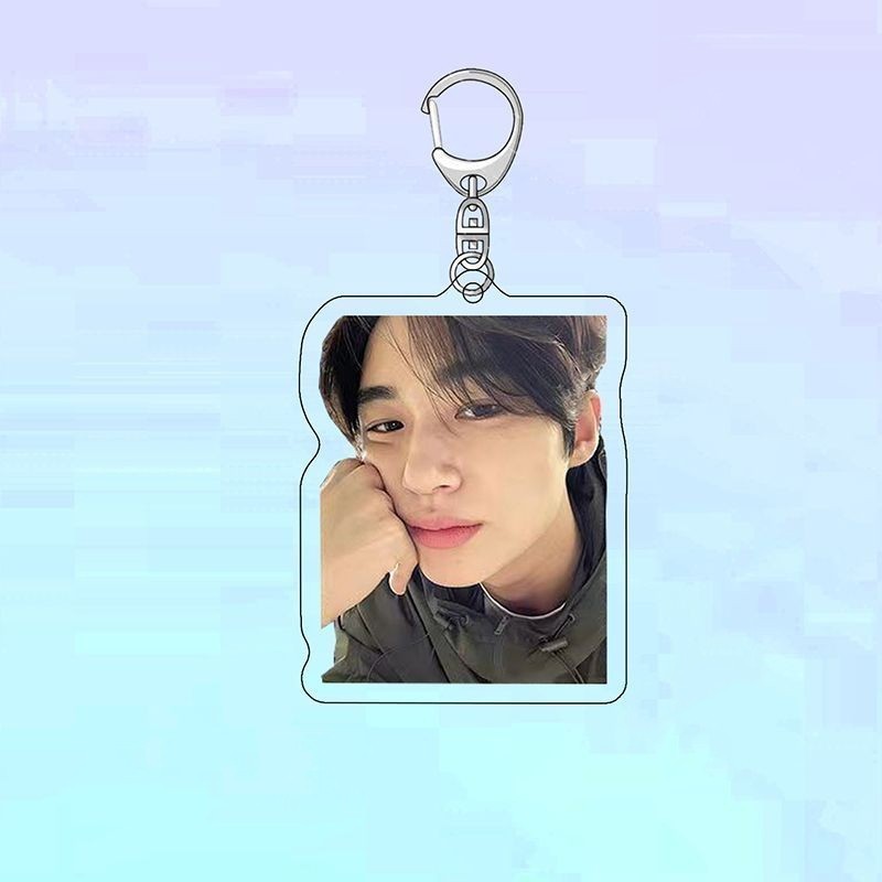 Móc khóa BYEON WOO SEOK KIM HYE YOON LOVELY RUNNER mica acrylic in hình idol diễn viên hàn quốc