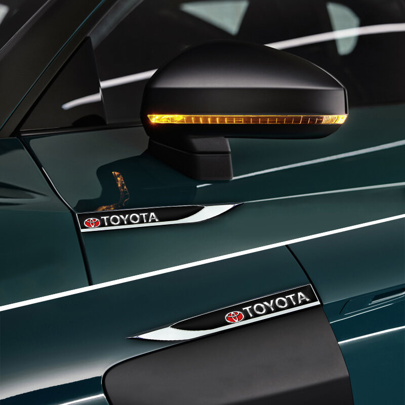 2 miếng dán 3D bên cửa xe Toyota, nhãn dán lá kim loại, nhãn chắn bùn, trang trí thân xe cho Avanza, Camry, Corolla, VIOS, RAV4